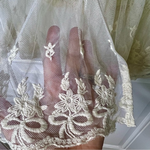 Anthropologie A’Reve Cottagecore Fairycore Ethereal Neutral Gauzy Lace Cardigan - Picture 8 of 14